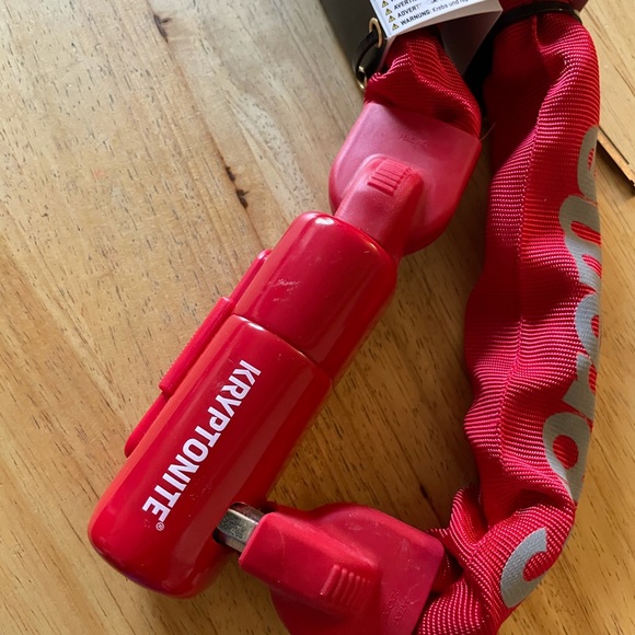 Supreme bike lock - Picture 2 of 5